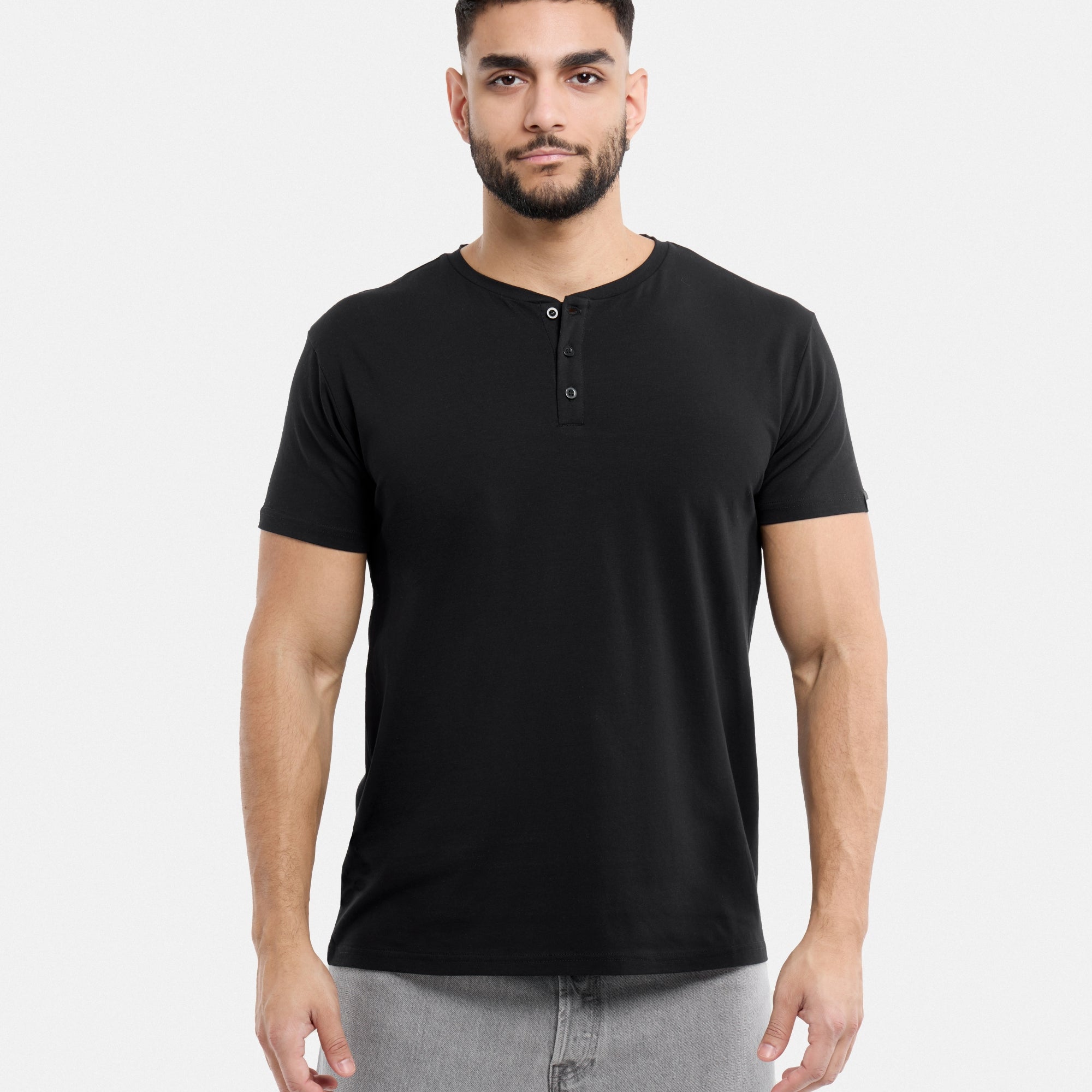 #XMTS-27014 The Classic Comfort Henley Tee