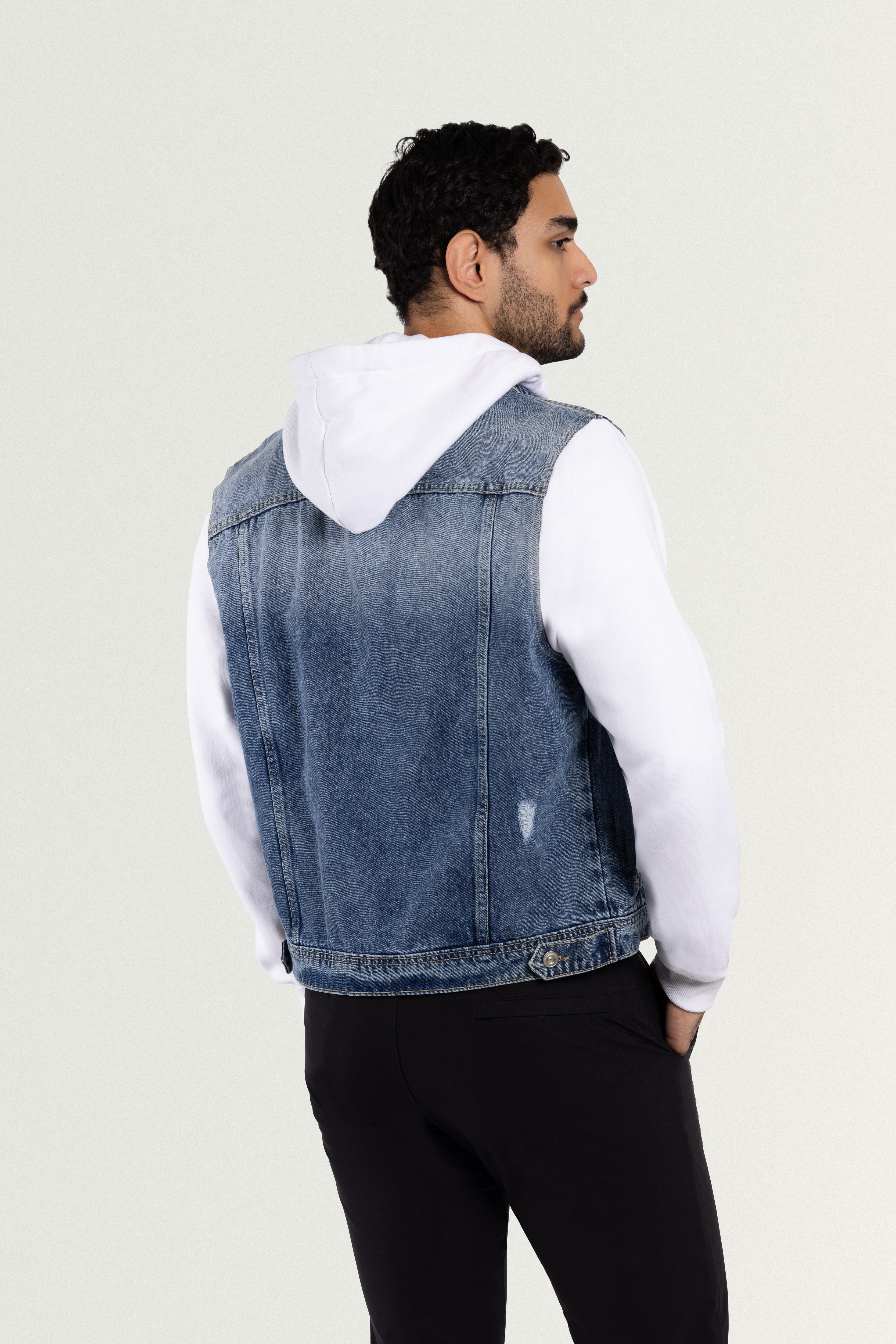 Jean jacket with sweater sleeves and hood online