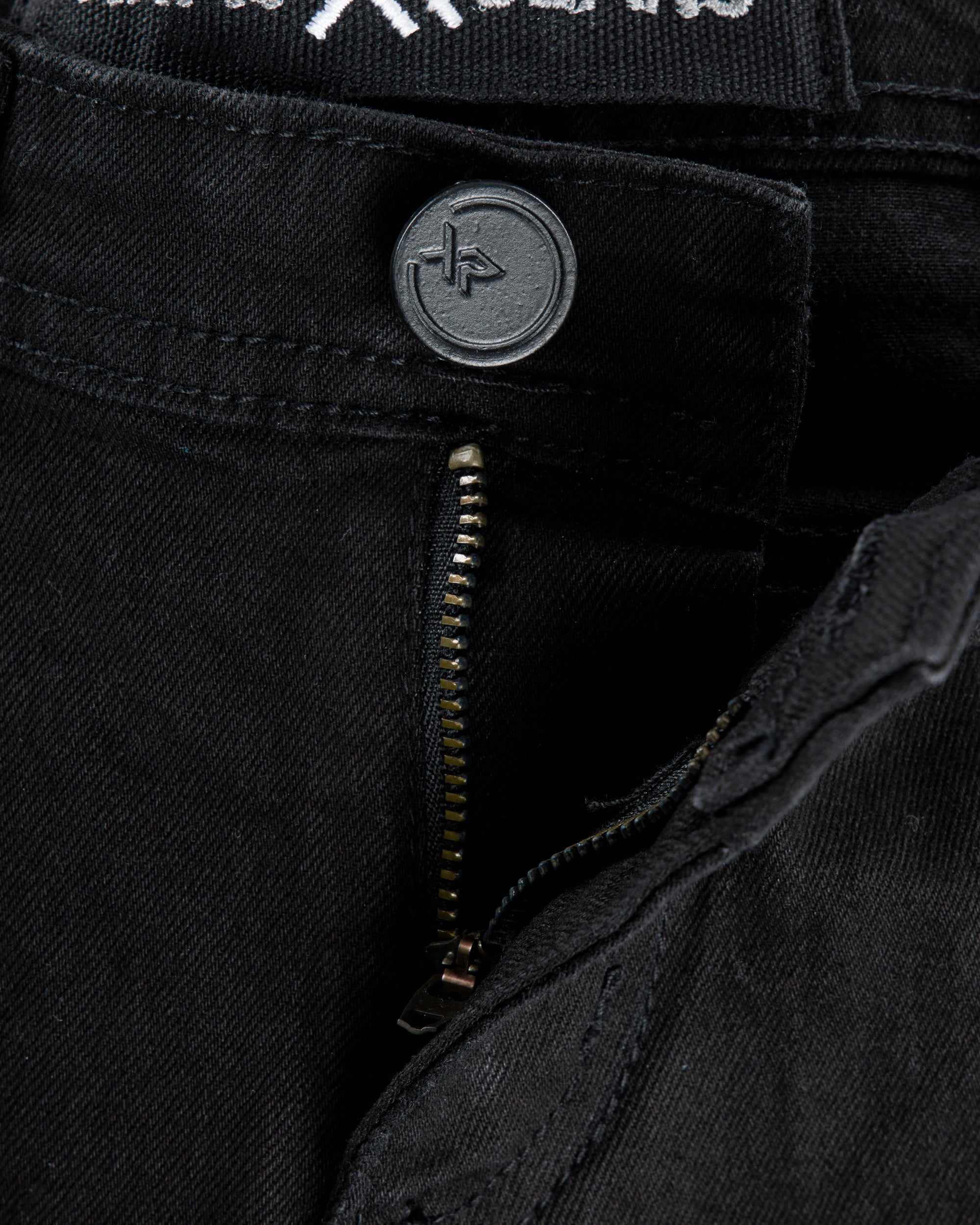 【^._.^】 S tethered long denim black TRACKSTAR DENIM [BLACK] – VAGUE Studios