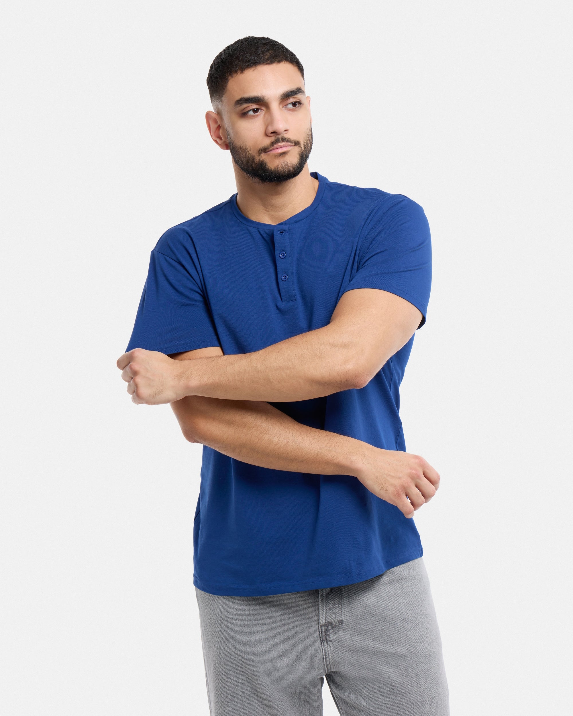 XMTS-27014 The Classic Comfort Henley Tee – X-RAY JEANS