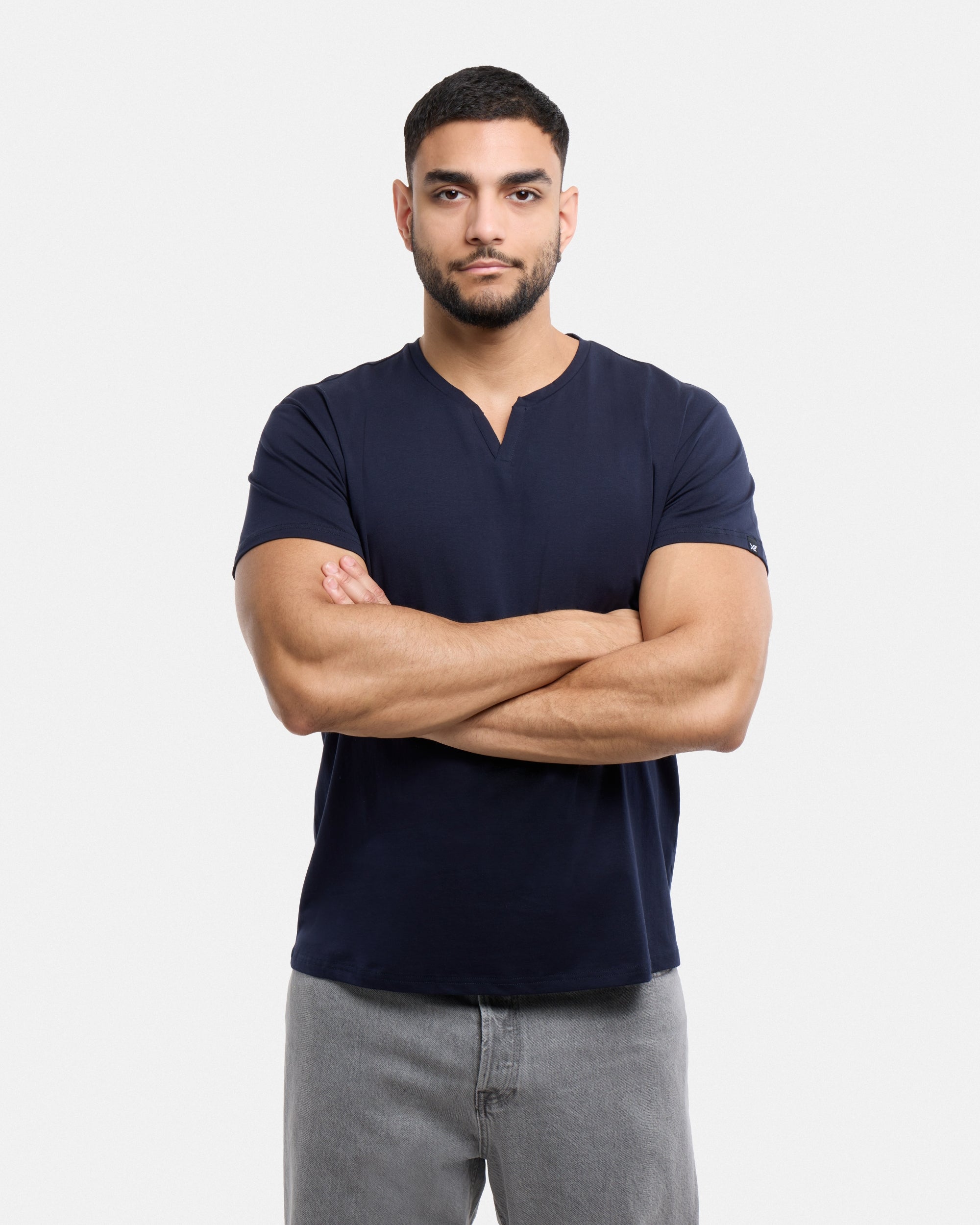 XMTS-27015 The Classic Comfort V-Notch Tee – X-RAY JEANS