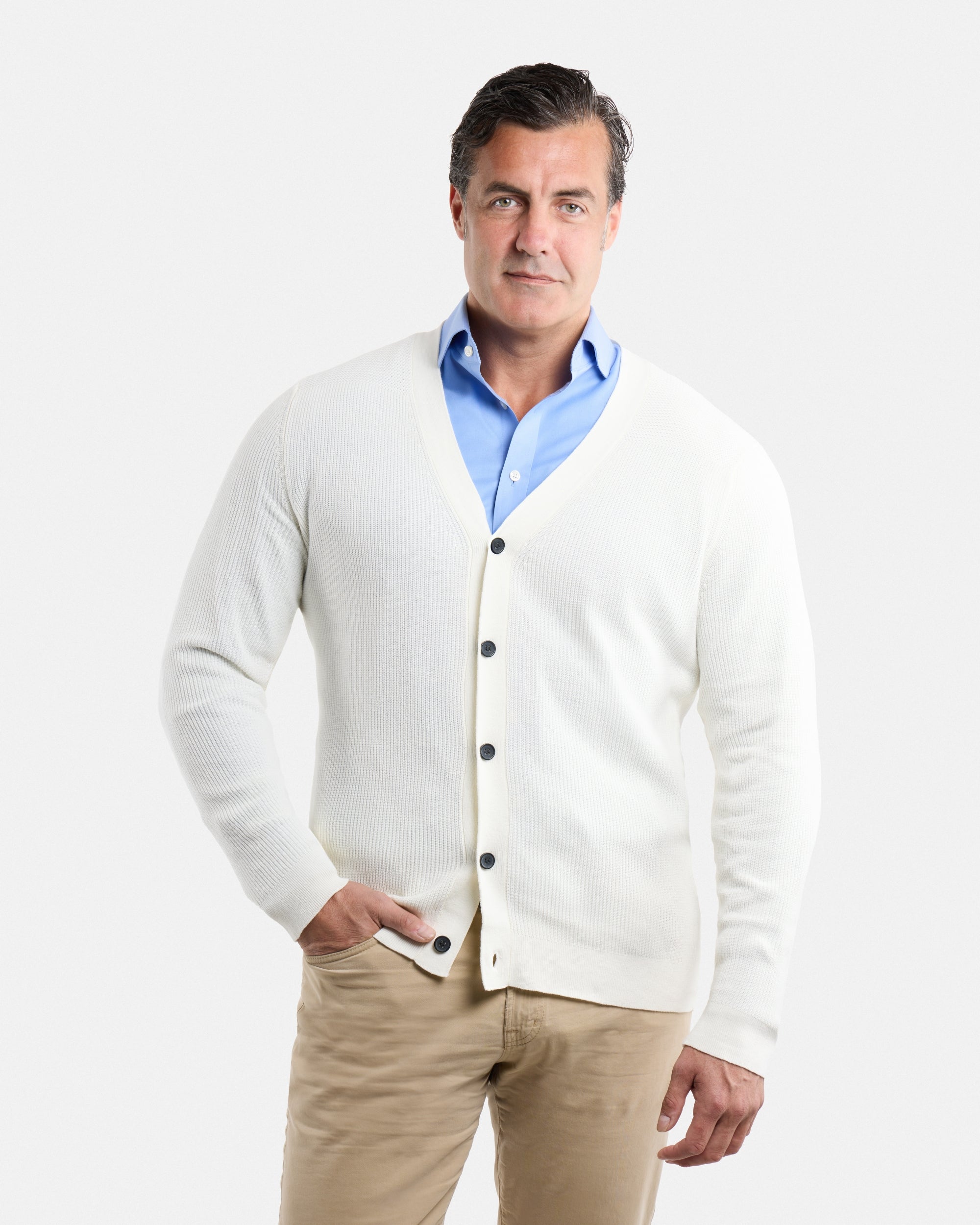 #XMW-39138 The Classic Cotton Cardigan